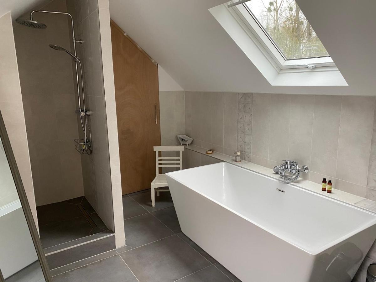 Le Moulin Bleu Bed & Breakfast Saint Cyr-sous-Dourdan Exterior foto